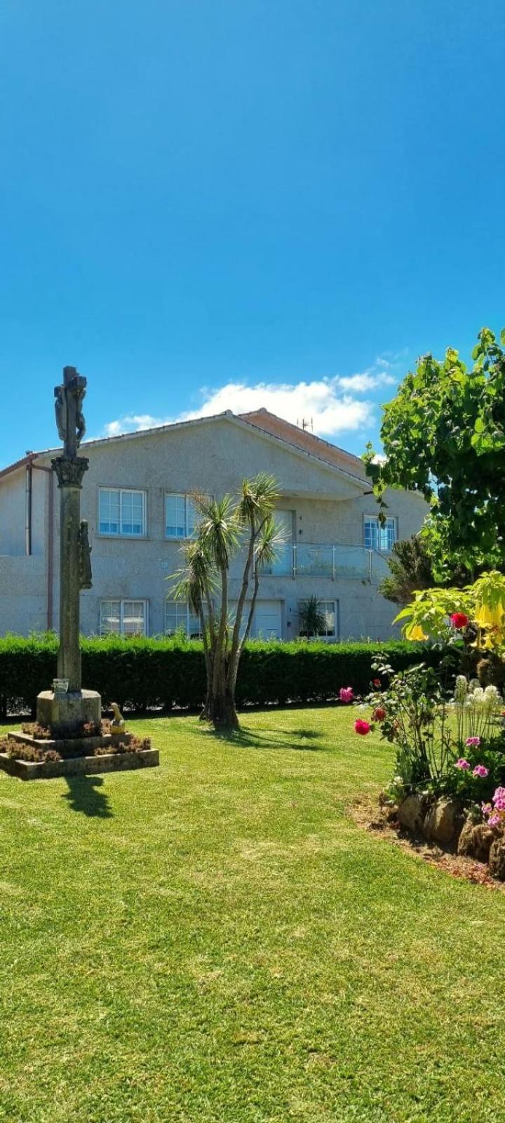 Apartamentos Turisticos Casa Sandra Sanxenxo Eksteriør bilde
